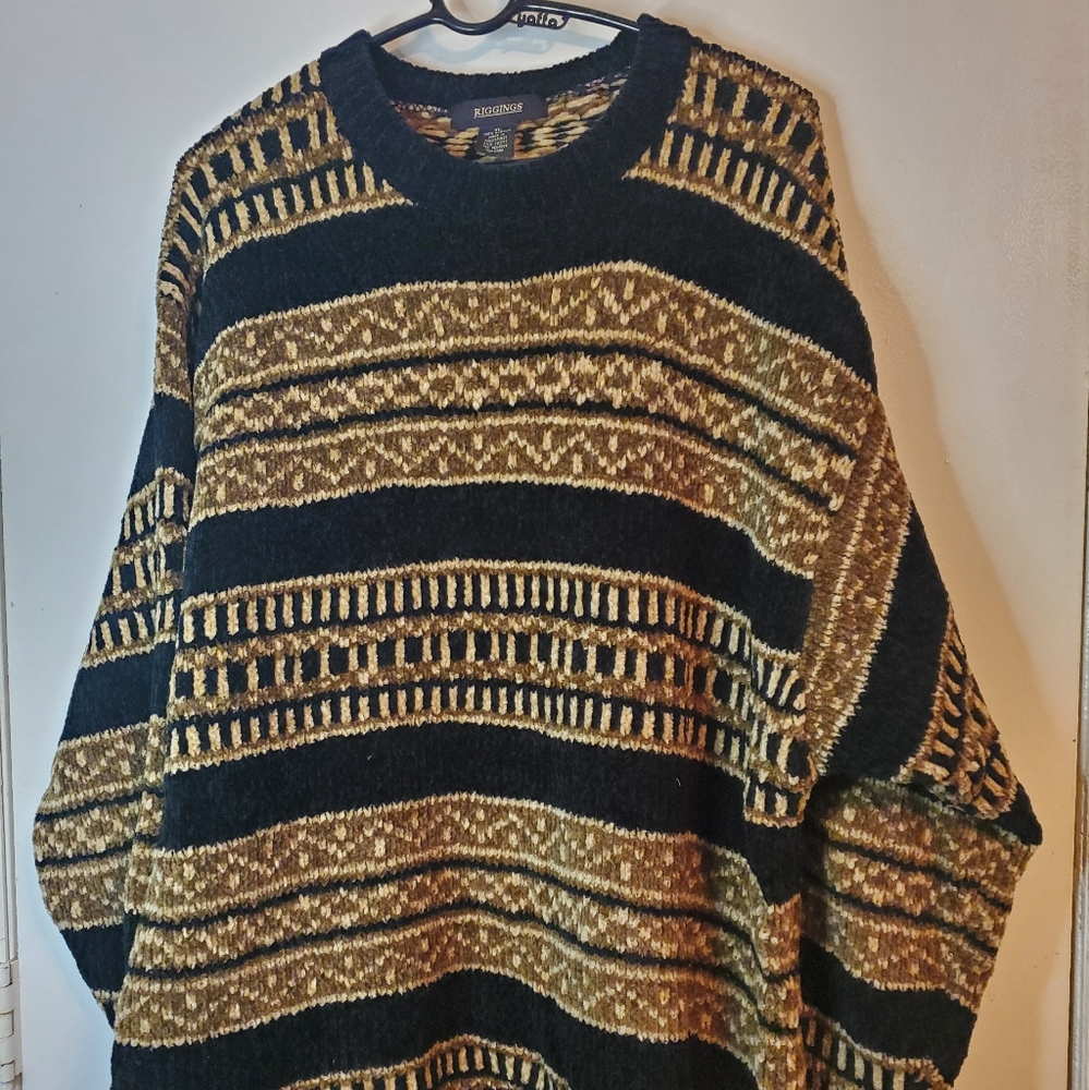 Stunning Men Sweater
